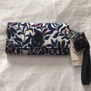 Kipling large wallet